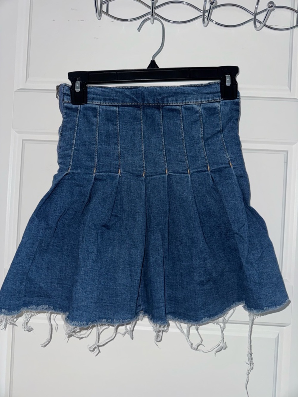 High-Waist Denim Pleated Mini Skirt - Blue